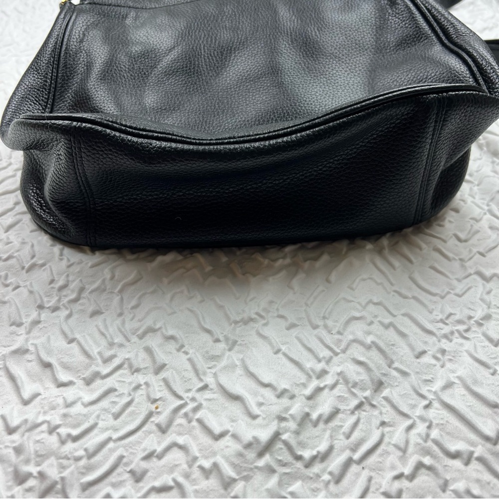 Marc Jacobs Empire City Messenger Leather
Crossbody Bag Black - Picture 6 of 12